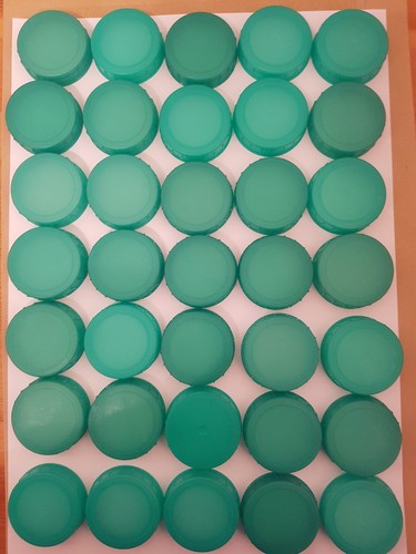 Green plastic screw - 35,